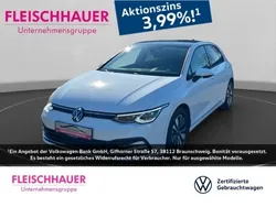 Weiss Gebraucht 2024 VW Golf VIII Move Limousine | 28.990 € (Fairer Preis)