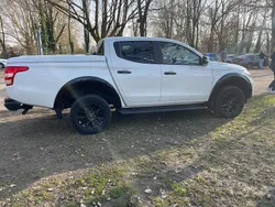 Weiß Gebraucht 2019 Mitsubishi L200 Edition Abholung | 24.800 €