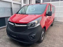 Rot Gebraucht 2018 Opel Vivaro Van | 15.995 € (Fairer Preis)