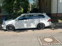 Weiß Gebraucht 2011 VW Golf VI Kombi | 3.800 €