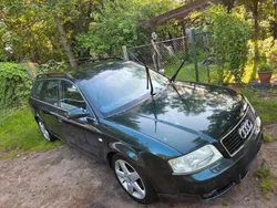 Grün Gebraucht 2002 Audi A6 Kombi | 2.390 € (Etwas zu teuer)