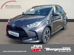 Grau Neu 2024 Toyota Yaris Hybrid Team Limousine | 23.750 € (Guter Preis)