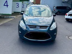 Grau Gebraucht 2014 Ford C-MAX Van / Kleinbus | 6.800 € (Fairer Preis)