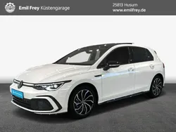 Pure white Gebraucht 2024 VW Golf VIII R-line Limousine | 31.890 € (Fairer Preis)
