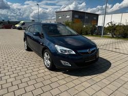 Blau Gebraucht 2011 Opel Astra Design Edition Kombi | 2.750 € (Superpreis)