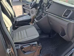Grau Gebraucht 2023 Ford Tourneo Custom Active Van / Kleinbus | 42.499 € (Guter Preis)