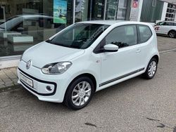 Weiß Gebraucht 2015 VW up! CLUB Kleinwagen | 7.990 € (Teuer)