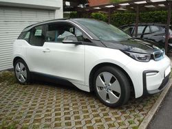 Weiß Gebraucht 2020 BMW i3 Comfort Edition Kleinwagen | 21.800 € (Teuer)