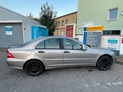 Grau Gebraucht 2005 Mercedes C220 Limousine | 4.500 € (Fairer Preis)