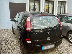Schwarz Gebraucht 2005 Opel Meriva Van / Kleinbus | 2.800 € (Teuer)