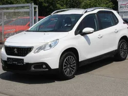 Blanc banquise Gebraucht 2016 Peugeot 2008 Active SUV | 8.900 € (Fairer Preis)