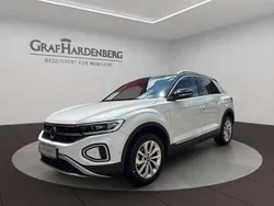 Weiß Gebraucht 2024 VW T-Roc Style SUV | 29.555 € (Fairer Preis)