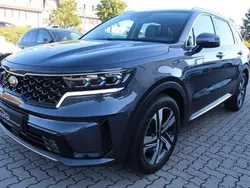Grau Gebraucht 2021 Kia Sorento Spirit SUV | 36.990 € (Fairer Preis)