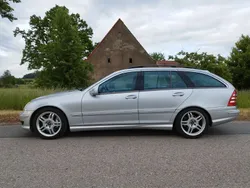 Silber Gebraucht 2003 Mercedes C30 AMG AMG Kombi | 10.900 €
