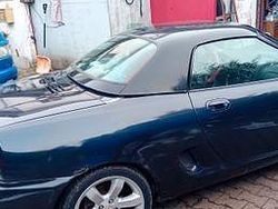 Schwarz Gebraucht 2001 MG F Cabrio | 1.250 €