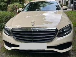 Beige Gebraucht 2018 Mercedes E200 Limousine | 8.700 € (Teuer)