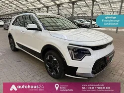 Weiß Gebraucht 2023 Kia e-Niro Vision SUV | 28.990 € (Fairer Preis)