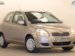 Grau Gebraucht 2004 Toyota Yaris Sol Kleinwagen | 2.999 € (Teuer)
