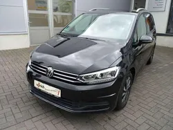Deep black Gebraucht 2021 VW Touran Active Van / Kleinbus | 21.990 € (Fairer Preis)