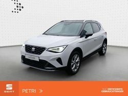 "candy" weiss Gebraucht 2023 Seat Arona FR SUV | 18.430 € (Fairer Preis)