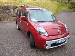 Rot Gebraucht 2010 Renault Kangoo Van / Kleinbus | 14.000 €