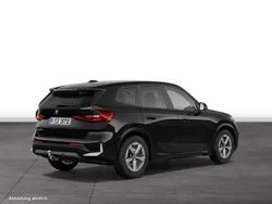 Black sapphire metallic Gebraucht 2024 BMW iX1 Comfort Edition SUV | 51.704 € (Teuer)