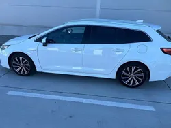 Weiß Gebraucht 2022 Toyota Corolla Kombi | 16.000 €
