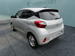 Silber Gebraucht 2021 Hyundai i10 Edition 30 Kleinwagen | 12.940 € (Fairer Preis)