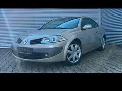 Gold Gebraucht 2006 Renault Mégane Cabriolet Dynamique Cabrio | 2.000 € (Fairer Preis)