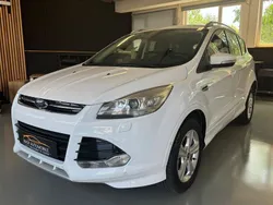 Weiß Gebraucht 2015 Ford Kuga SUV | 13.499 € (Guter Preis)