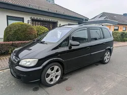 Schwarz Gebraucht 2005 Opel Zafira Van / Kleinbus | 2.500 € (Etwas zu teuer)