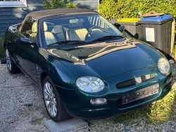 Grün Gebraucht 1998 MG F Cabrio | 6.499 € (Etwas zu teuer)