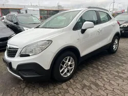 Schneeweiss/summitwhite/arctic Gebraucht 2014 Opel Mokka Selection SUV | 7.999 € (Etwas zu teuer)