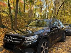 Schwarz Gebraucht 2016 Mercedes GLC220 AMG line SUV | 21.500 € (Fairer Preis)