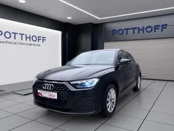Mythosschwarz metallic Gebraucht 2024 Audi A1 Sportback Ambiente Kleinwagen | 21.750 € (Guter Preis)