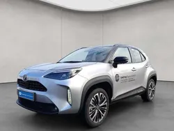 Silber Gebraucht 2025 Toyota Yaris Cross Plus SUV | 33.990 €