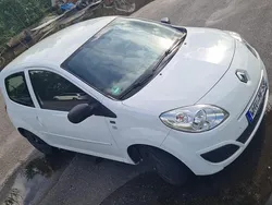 Weiß Gebraucht 2011 Renault Twingo Kleinwagen | 2.790 € (Fairer Preis)