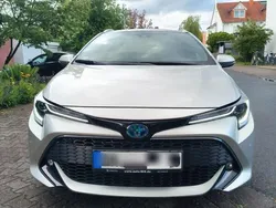 Silber Gebraucht 2021 Toyota Corolla Team Kombi | 18.900 € (Guter Preis)