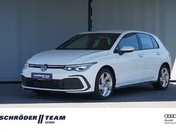 Pure white Gebraucht 2020 VW Golf VIII GTE Limousine | 21.990 € (Guter Preis)