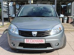 Elektrikblau Gebraucht 2010 Dacia Sandero Lauréate Kleinwagen | 2.100 € (Guter Preis)
