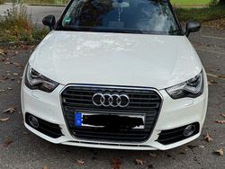 Weiß Gebraucht 2011 Audi A1 Ambition Kleinwagen | 7.990 € (Fairer Preis)