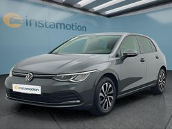 Grau Gebraucht 2023 VW Golf VIII Kleinwagen | 24.999 € (Fairer Preis)