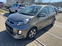 Silber Gebraucht 2017 Kia Picanto Kleinwagen | 6.750 € (Fairer Preis)