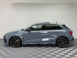 Kemoragrau metallic Gebraucht 2023 Audi RS3 Sport Kleinwagen | 55.500 € (Fairer Preis)