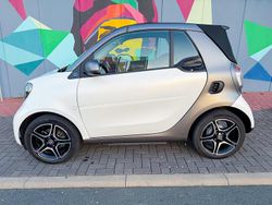 Weiß Gebraucht 2021 Smart ForTwo Electric Drive Cabrio | 11.990 € (Fairer Preis)