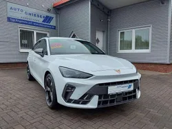 Weiß Neu 2025 Cupra Leon Limousine | 34.900 € (Guter Preis)