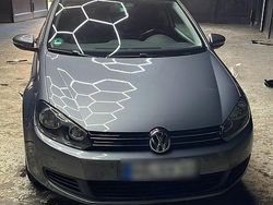 Grau Gebraucht 2009 VW Golf VI Kleinwagen | 3.990 € (Fairer Preis)