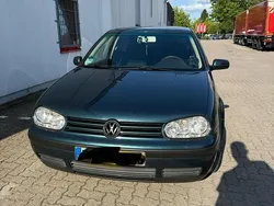 Grün Gebraucht 2002 VW Golf IV Kleinwagen | 1.600 € (Fairer Preis)