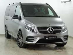 Obsidianschwarz Gebraucht 2019 Mercedes V300 AMG line Van / Kleinbus | 51.900 € (Fairer Preis)