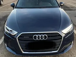 Blau Gebraucht 2017 Audi A3 Sportback S-Line Limousine | 16.500 € (Teuer)